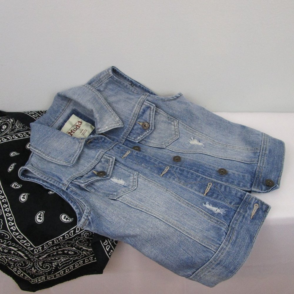 Mudd Distressed Denim Vest - Picture 9 of 14
